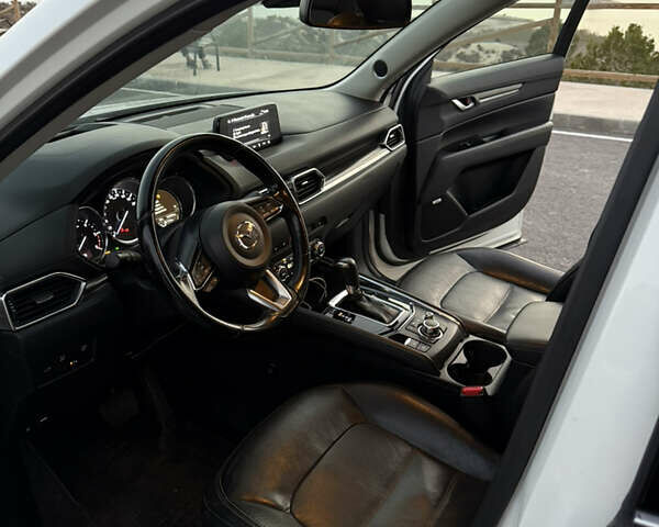 Белый Мазда СХ-5, объемом двигателя 2.2 л и пробегом 185 тыс. км за 20500 $, фото 7 на Automoto.ua