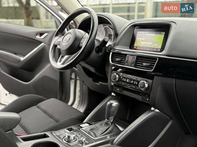 Белый Мазда СХ-5, объемом двигателя 2 л и пробегом 95 тыс. км за 17600 $, фото 43 на Automoto.ua