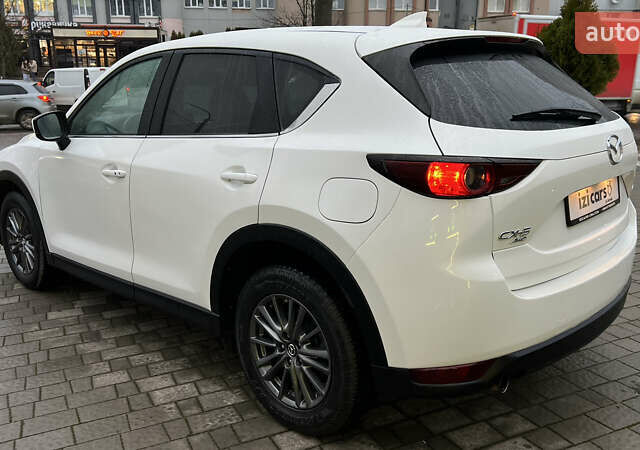 Белый Мазда СХ-5, объемом двигателя 2.5 л и пробегом 121 тыс. км за 15900 $, фото 4 на Automoto.ua