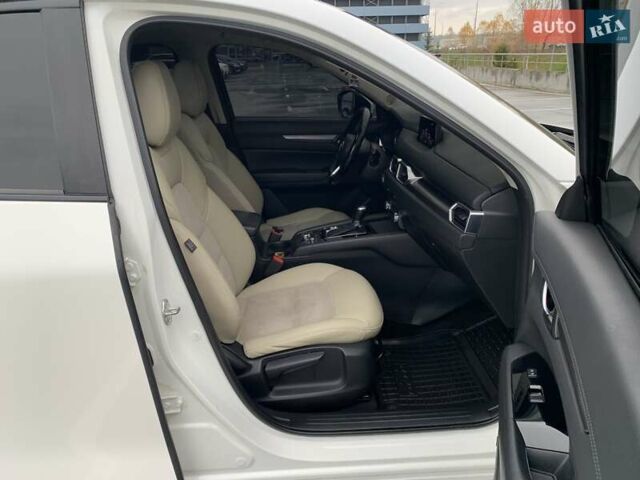 Белый Мазда СХ-5, объемом двигателя 2.5 л и пробегом 115 тыс. км за 17800 $, фото 71 на Automoto.ua