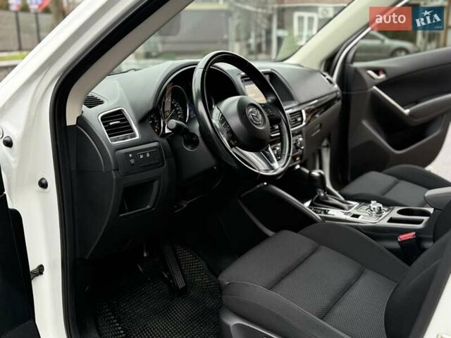 Белый Мазда СХ-5, объемом двигателя 2 л и пробегом 95 тыс. км за 17950 $, фото 56 на Automoto.ua