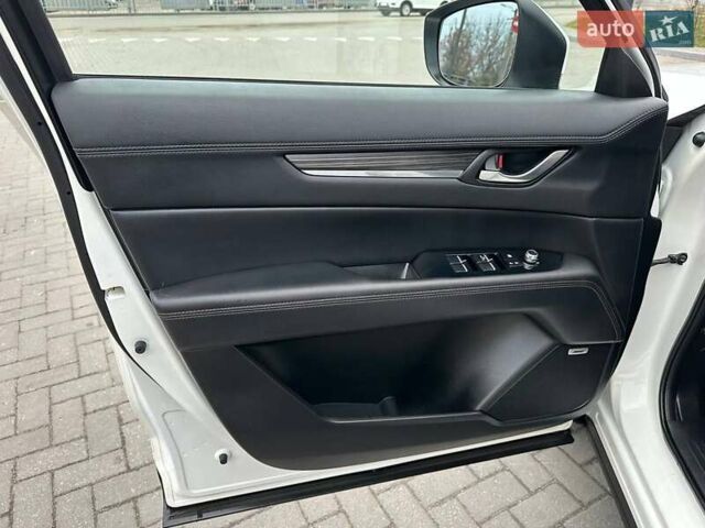 Білий Мазда СХ-5, об'ємом двигуна 2.49 л та пробігом 186 тис. км за 17999 $, фото 20 на Automoto.ua