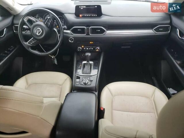 Білий Мазда СХ-5, об'ємом двигуна 2.49 л та пробігом 105 тис. км за 3000 $, фото 7 на Automoto.ua