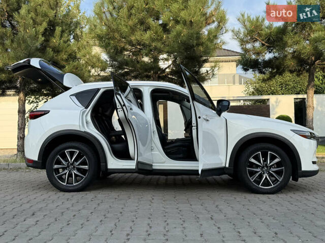 Белый Мазда СХ-5, объемом двигателя 2.5 л и пробегом 95 тыс. км за 20500 $, фото 53 на Automoto.ua