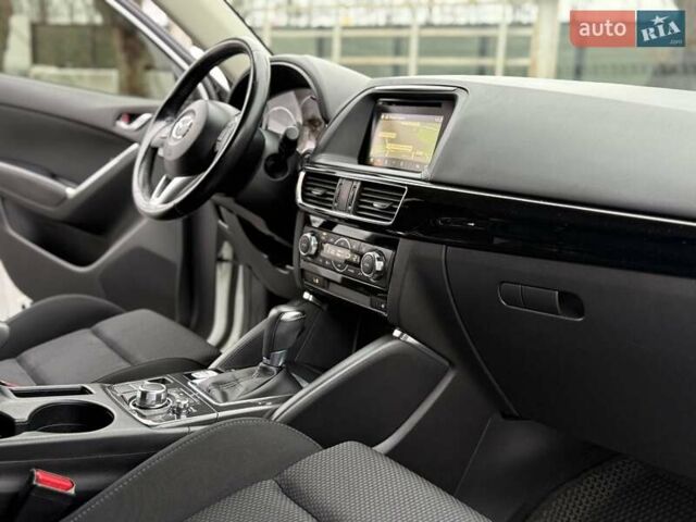 Белый Мазда СХ-5, объемом двигателя 2 л и пробегом 95 тыс. км за 17950 $, фото 45 на Automoto.ua