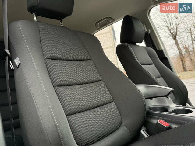 Белый Мазда СХ-5, объемом двигателя 2 л и пробегом 95 тыс. км за 17600 $, фото 40 на Automoto.ua