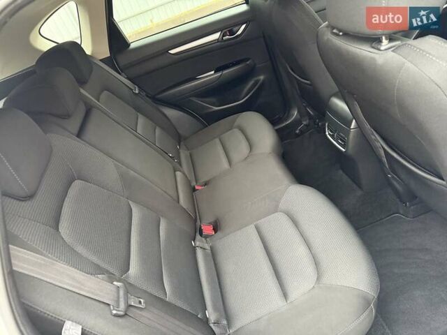Білий Мазда СХ-5, об'ємом двигуна 2.2 л та пробігом 62 тис. км за 22700 $, фото 21 на Automoto.ua