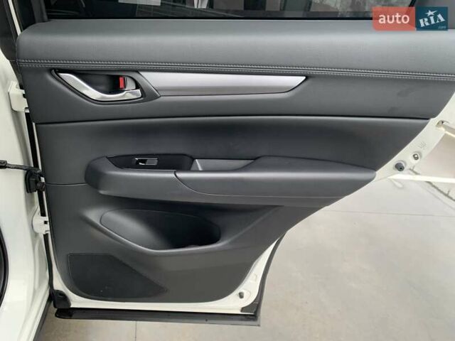 Белый Мазда СХ-5, объемом двигателя 2.5 л и пробегом 115 тыс. км за 17800 $, фото 109 на Automoto.ua