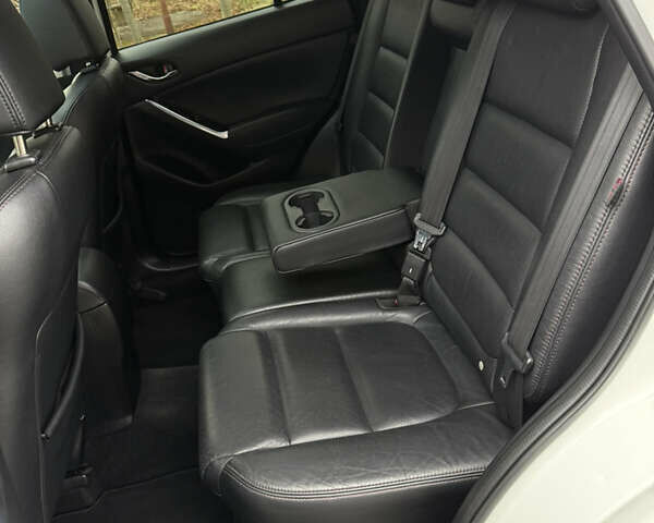 Белый Мазда СХ-5, объемом двигателя 2.2 л и пробегом 200 тыс. км за 17700 $, фото 82 на Automoto.ua