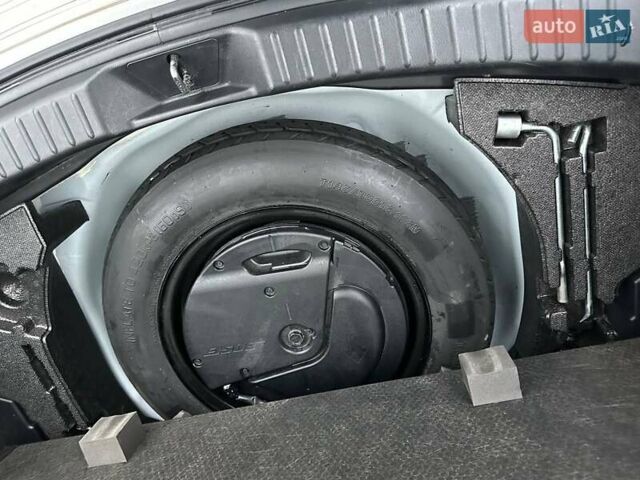 Білий Мазда СХ-5, об'ємом двигуна 2.49 л та пробігом 186 тис. км за 17999 $, фото 32 на Automoto.ua