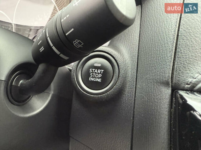 Белый Мазда СХ-5, объемом двигателя 2 л и пробегом 95 тыс. км за 17600 $, фото 59 на Automoto.ua