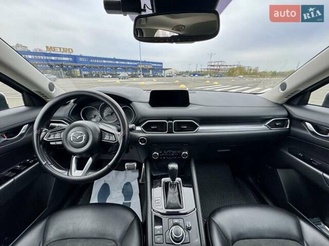 Мазда СХ-5 2017 в Киеве на Automoto.ua Белый Мазда СХ-5, объемом двигателя 2.49 л и пробегом 106 тыс. км за 22300 $, фото 22 на Automoto.ua