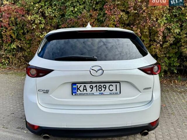 Мазда СХ-5 2017 в Киеве на Automoto.ua Белый Мазда СХ-5, объемом двигателя 2.49 л и пробегом 106 тыс. км за 22300 $, фото 7 на Automoto.ua