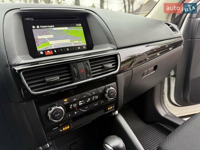 Белый Мазда СХ-5, объемом двигателя 2 л и пробегом 95 тыс. км за 17950 $, фото 63 на Automoto.ua