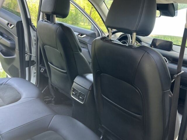 Белый Мазда СХ-5, объемом двигателя 2.5 л и пробегом 150 тыс. км за 16900 $, фото 9 на Automoto.ua