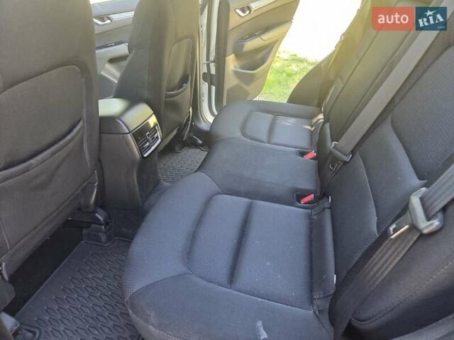 Білий Мазда СХ-5, об'ємом двигуна 2 л та пробігом 81 тис. км за 21500 $, фото 16 на Automoto.ua