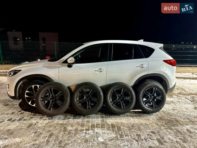 Белый Мазда СХ-5, объемом двигателя 2.2 л и пробегом 177 тыс. км за 17750 $, фото 3 на Automoto.ua