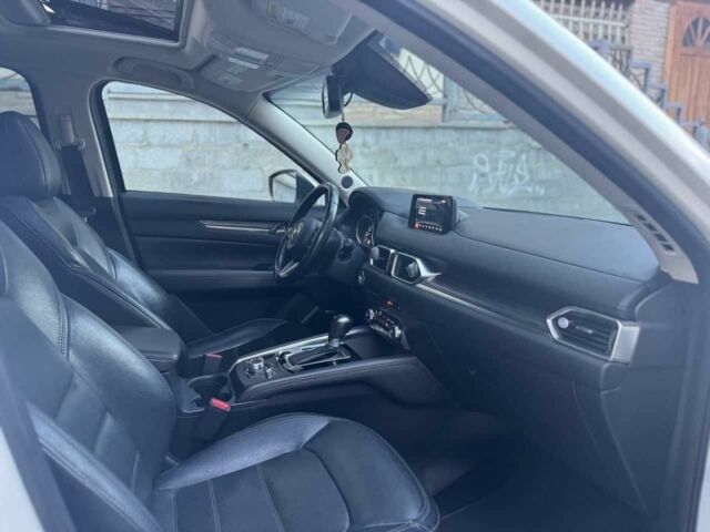 Білий Мазда СХ-5, об'ємом двигуна 2.5 л та пробігом 112 тис. км за 12100 $, фото 8 на Automoto.ua