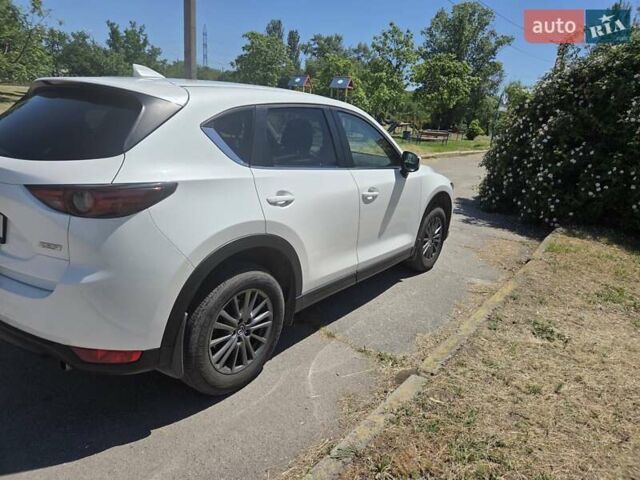 Білий Мазда СХ-5, об'ємом двигуна 2 л та пробігом 81 тис. км за 21500 $, фото 5 на Automoto.ua