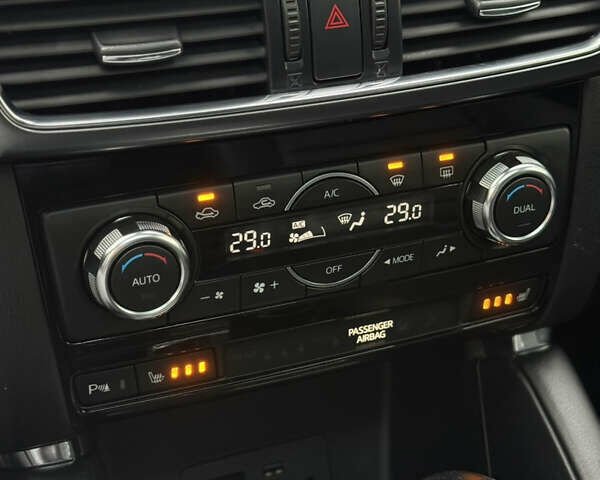 Белый Мазда СХ-5, объемом двигателя 2.2 л и пробегом 200 тыс. км за 17700 $, фото 68 на Automoto.ua