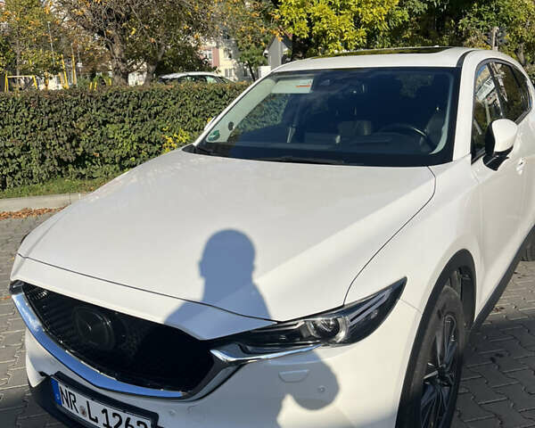Мазда СХ-5 2017 в Черновцах на Automoto.ua Белый Мазда СХ-5, объемом двигателя 2.2 л и пробегом 195 тыс. км за 22900 $, фото 4 на Automoto.ua