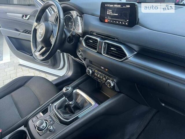 Білий Мазда СХ-5, об'ємом двигуна 2.2 л та пробігом 260 тис. км за 18500 $, фото 7 на Automoto.ua