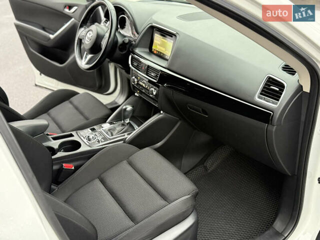 Белый Мазда СХ-5, объемом двигателя 2 л и пробегом 95 тыс. км за 17600 $, фото 44 на Automoto.ua