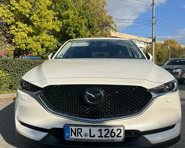 Мазда СХ-5 2017 в Черновцах на Automoto.ua Белый Мазда СХ-5, объемом двигателя 2.2 л и пробегом 195 тыс. км за 22900 $, фото 2 на Automoto.ua