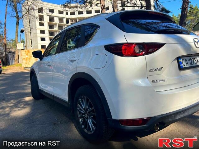 Белый Мазда СХ-5, объемом двигателя 2.5 л и пробегом 144 тыс. км за 17300 $, фото 4 на Automoto.ua