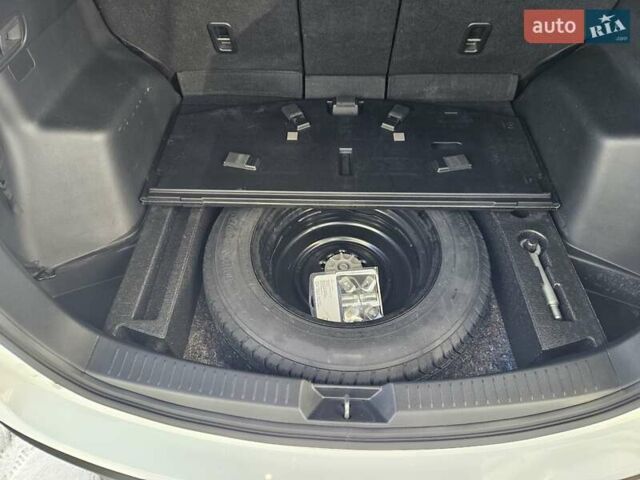 Білий Мазда СХ-5, об'ємом двигуна 2 л та пробігом 52 тис. км за 19490 $, фото 31 на Automoto.ua