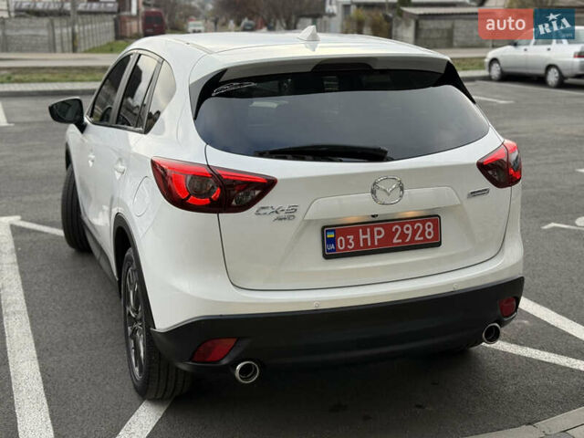 Белый Мазда СХ-5, объемом двигателя 2.2 л и пробегом 200 тыс. км за 17700 $, фото 2 на Automoto.ua