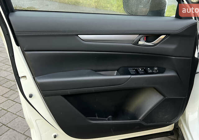 Белый Мазда СХ-5, объемом двигателя 2.5 л и пробегом 121 тыс. км за 15900 $, фото 19 на Automoto.ua