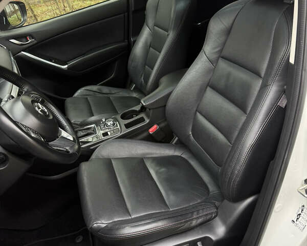 Белый Мазда СХ-5, объемом двигателя 2.2 л и пробегом 200 тыс. км за 17700 $, фото 46 на Automoto.ua