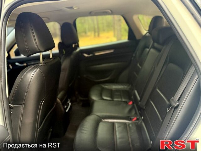 Білий Мазда СХ-5, об'ємом двигуна 2.5 л та пробігом 211 тис. км за 18000 $, фото 12 на Automoto.ua