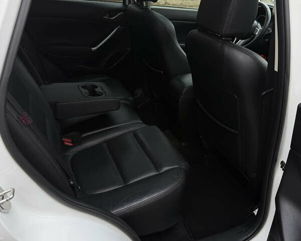 Белый Мазда СХ-5, объемом двигателя 2.2 л и пробегом 200 тыс. км за 17700 $, фото 97 на Automoto.ua