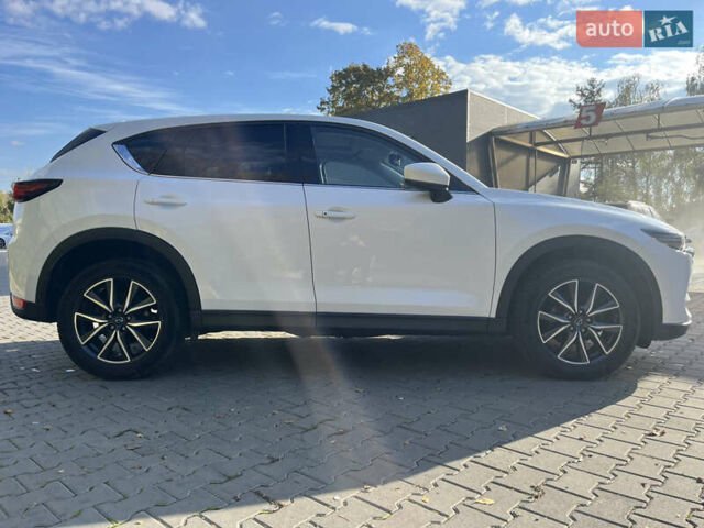 Мазда СХ-5 2017 в Черновцах на Automoto.ua Белый Мазда СХ-5, объемом двигателя 2.2 л и пробегом 195 тыс. км за 22900 $, фото 5 на Automoto.ua