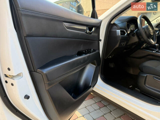 Белый Мазда СХ-5, объемом двигателя 2.2 л и пробегом 182 тыс. км за 18900 $, фото 69 на Automoto.ua