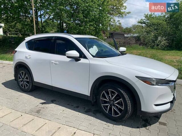 Мазда СХ-5 2018 в Черновцах на Automoto.ua Белый Мазда СХ-5, объемом двигателя 2.49 л и пробегом 88 тыс. км за 21900 $, фото 7 на Automoto.ua