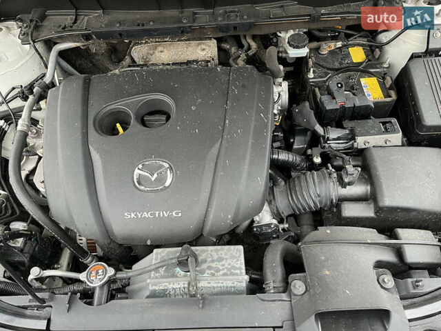 Білий Мазда СХ-5, об'ємом двигуна 2.49 л та пробігом 157 тис. км за 18600 $, фото 16 на Automoto.ua