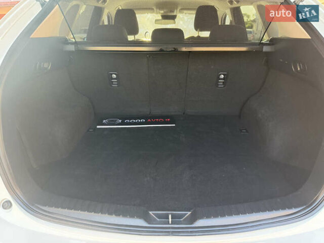 Белый Мазда СХ-5, объемом двигателя 2.2 л и пробегом 186 тыс. км за 18500 $, фото 96 на Automoto.ua