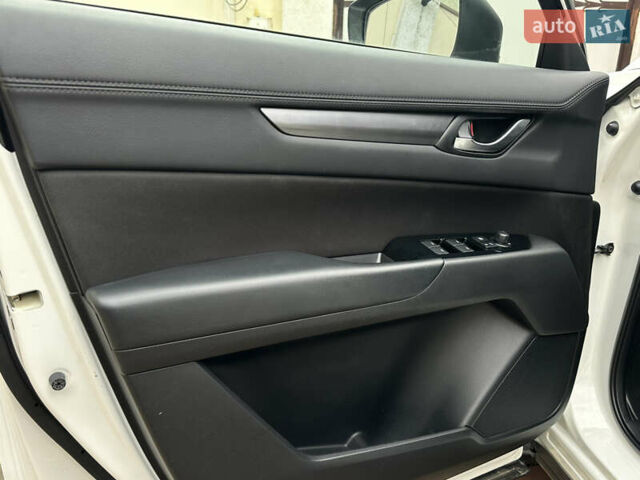 Белый Мазда СХ-5, объемом двигателя 2 л и пробегом 35 тыс. км за 22700 $, фото 11 на Automoto.ua