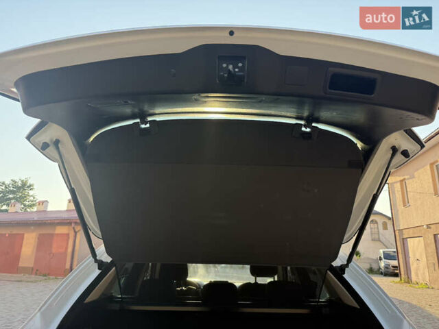 Белый Мазда СХ-5, объемом двигателя 2.2 л и пробегом 185 тыс. км за 18900 $, фото 96 на Automoto.ua