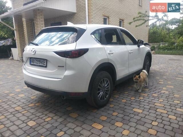 Белый Мазда СХ-5, объемом двигателя 2.49 л и пробегом 106 тыс. км за 19000 $, фото 4 на Automoto.ua