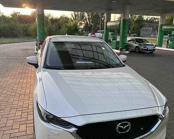 Белый Мазда СХ-5, объемом двигателя 2 л и пробегом 130 тыс. км за 21000 $, фото 2 на Automoto.ua