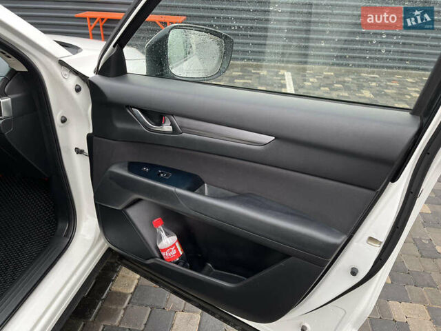 Білий Мазда СХ-5, об'ємом двигуна 2.49 л та пробігом 157 тис. км за 18600 $, фото 7 на Automoto.ua