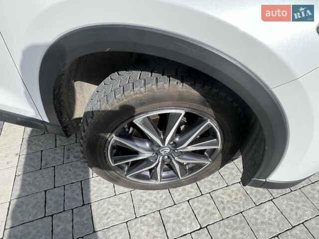 Белый Мазда СХ-5, объемом двигателя 2.49 л и пробегом 120 тыс. км за 17500 $, фото 9 на Automoto.ua