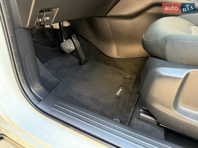 Белый Мазда СХ-5, объемом двигателя 2.2 л и пробегом 185 тыс. км за 18900 $, фото 69 на Automoto.ua