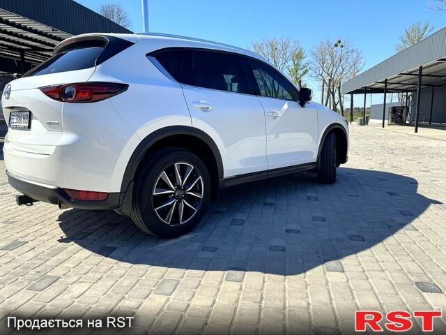 Белый Мазда СХ-5, объемом двигателя 2.5 л и пробегом 79 тыс. км за 22900 $, фото 4 на Automoto.ua