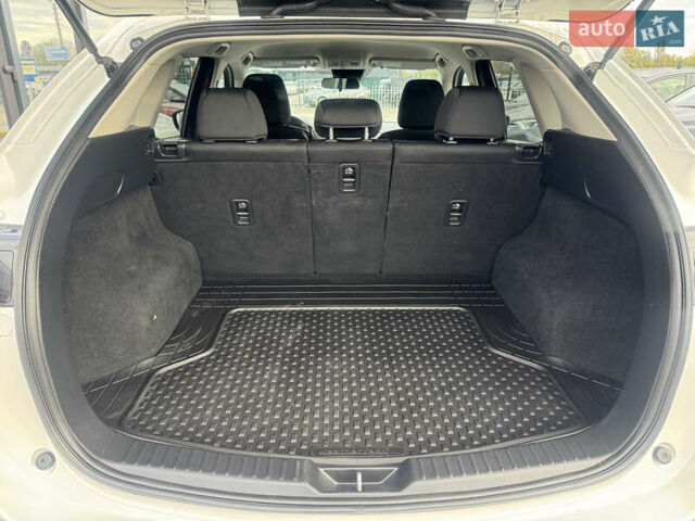 Мазда СХ-5 2018 у Києві на Automoto.ua Білий Мазда СХ-5, об'ємом двигуна 2.49 л та пробігом 83 тис. км за 19500 $, фото 13 на Automoto.ua