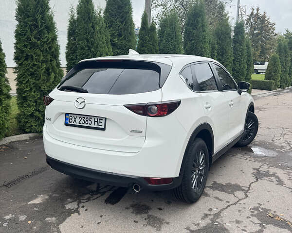 Білий Мазда СХ-5, об'ємом двигуна 2.49 л та пробігом 110 тис. км за 19800 $, фото 4 на Automoto.ua
